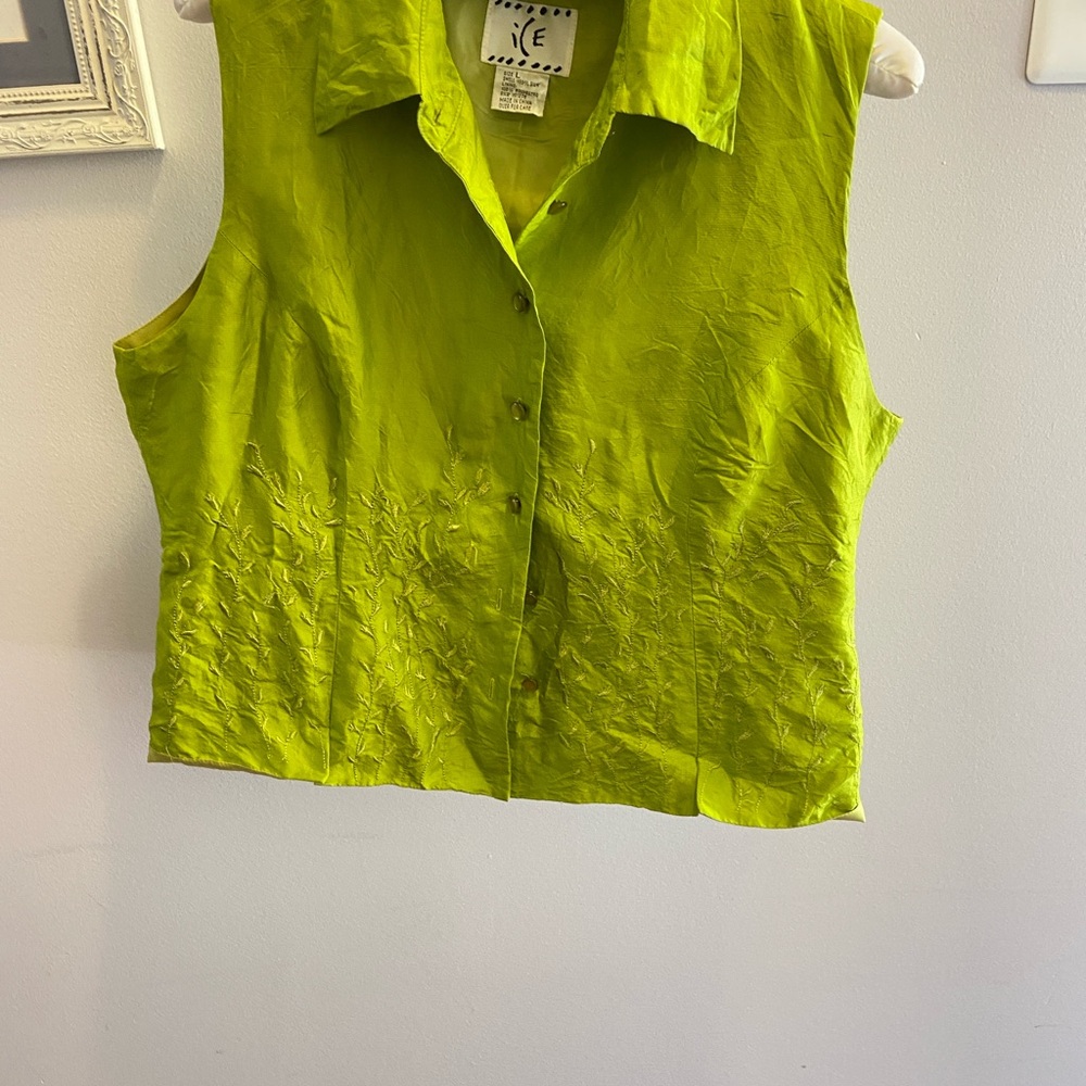 Ice Green Sleeveless Crop Button Down Shirt